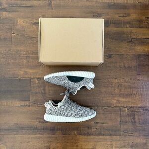 Adidas Yeezy Boost 350 "Turtle Dove" (2015 Release) Size 9